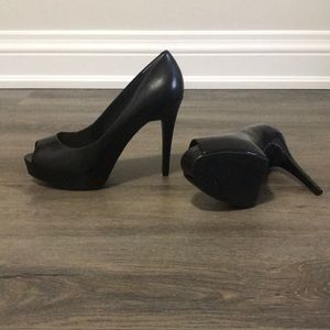 Guess Platform Heels size 8.5